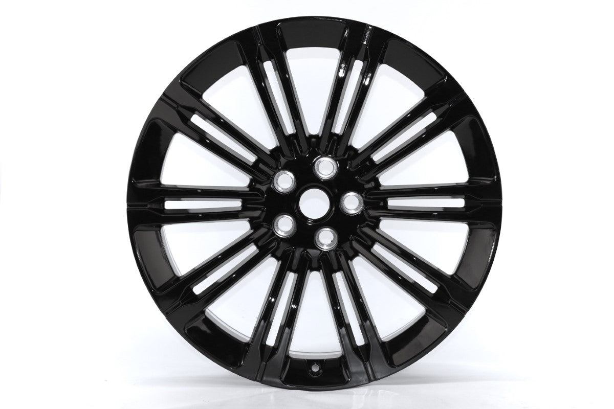 Crescent style wheels for range rover